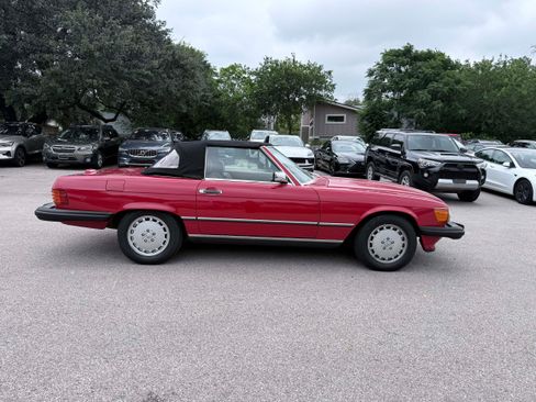 Used 1988 Mercedes-Benz 560 SL image 7