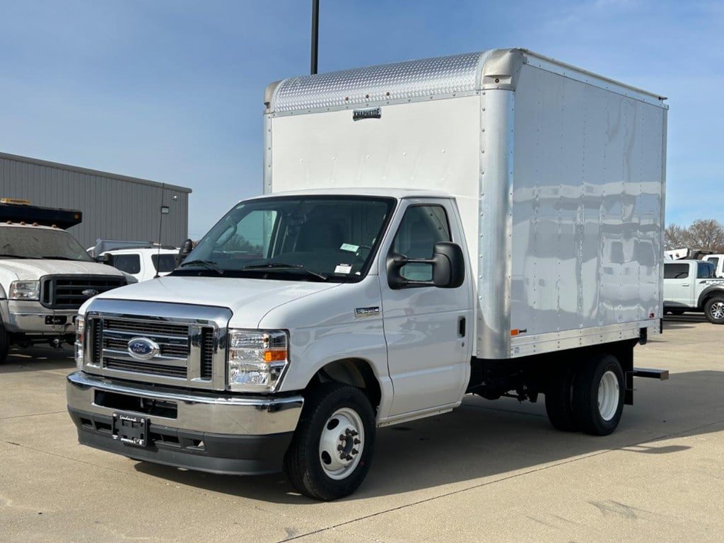 Used 2024 Ford E-350 and Econoline 350 Super Duty w/ Power Windows & Locks Group RWD image 6