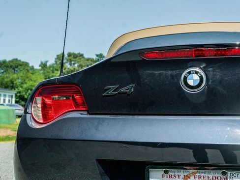 Used 2008 BMW Z4 3.0si image 68