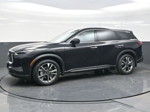 Used 2025 INFINITI QX60 Luxe w/ Vision Package AWD/4WD image 3