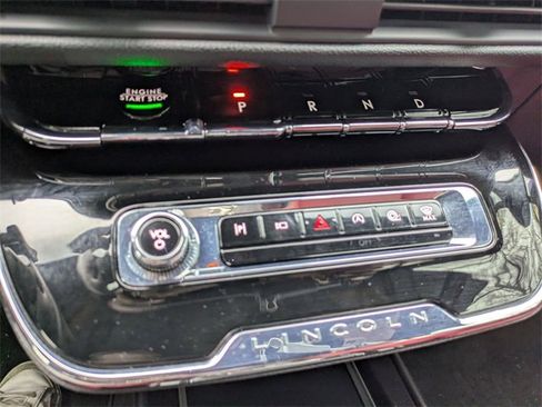Used 2023 Lincoln Corsair Reserve w/ Equipment Group 202A image 16