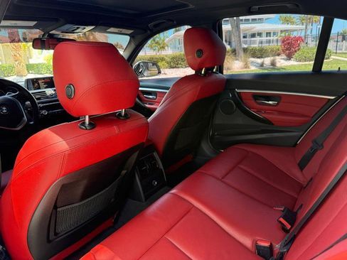 Used 2017 BMW 330i Sedan RWD image 14