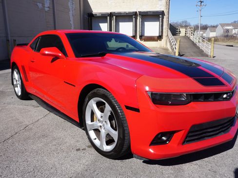 Used 2015 Chevrolet Camaro SS w/ RS Package image 5