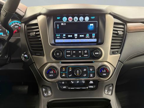 Used 2019 GMC Yukon Denali w/ Open Road Package AWD/4WD image 29