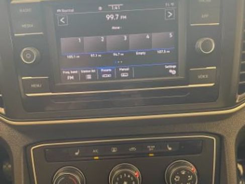 Used 2023 Volkswagen Atlas SE AWD/4WD image 15