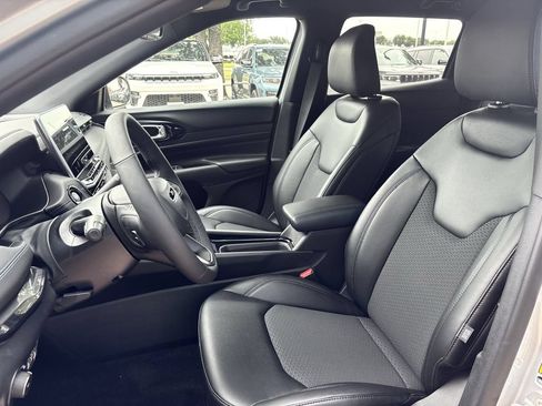 New 2026 Jeep Compass Latitude AWD/4WD image 22