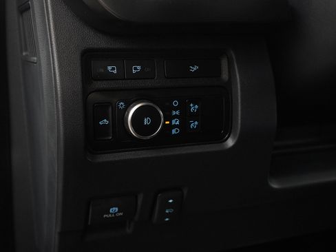 Used 2023 Ford F250 Lariat image 23