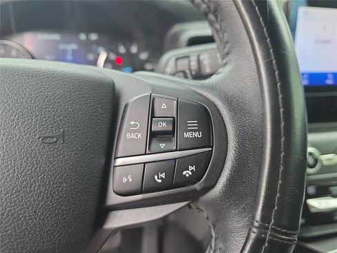 Used 2020 Ford Explorer XLT w/ Comfort Package image 28