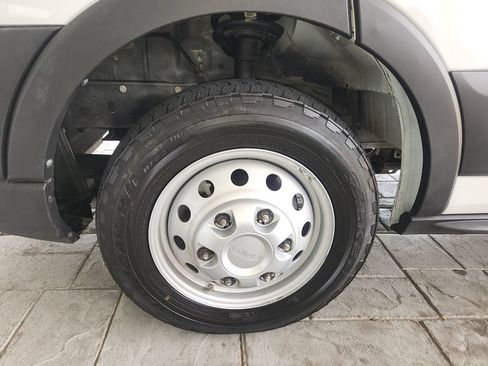 Used 2022 Ford Transit 350 DRW RWD image 33