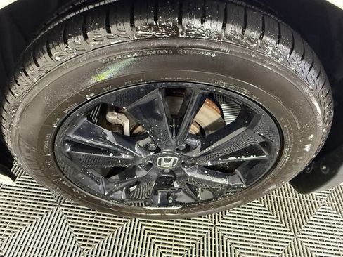 Used 2024 Honda Odyssey Sport image 13