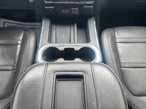 Used 2022 GMC Sierra 1500 Denali w/ Denali Premium Package image 5