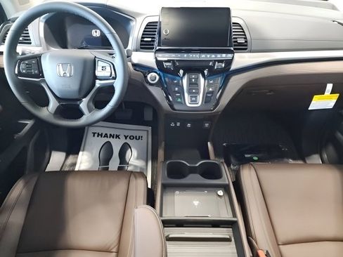 New 2026 Honda Odyssey Touring image 23