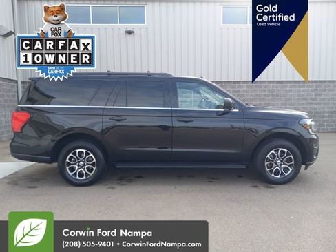 Used 2024 Ford Expedition Max XLT image 2