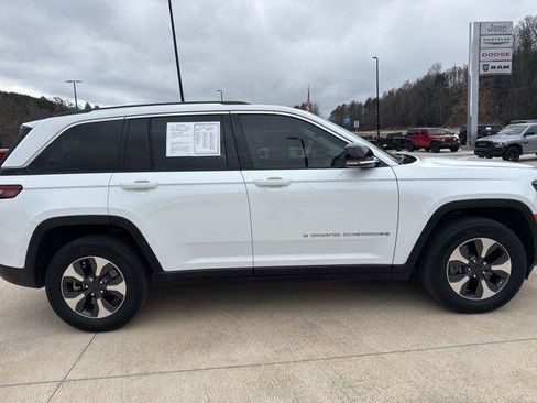 Used 2022 Jeep Grand Cherokee Limited 4xe image 3
