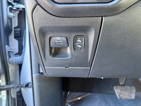 Used 2022 RAM 1500 Laramie image 8