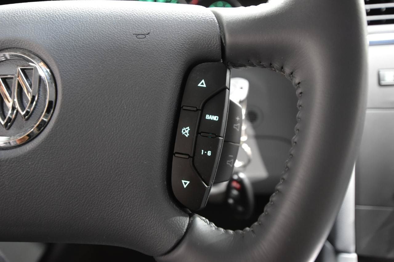 Used 2007 Buick LaCrosse CXS FWD image 13