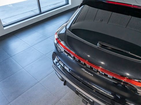 New 2026 Porsche Macan AWD/4WD image 36