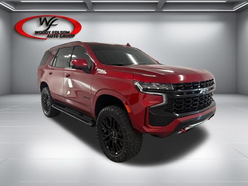 Used 2023 Chevrolet Tahoe Z71 w/ Luxury Package AWD/4WD image 3