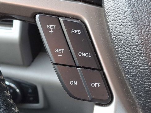 Used 2019 Ford F150 Lariat image 19