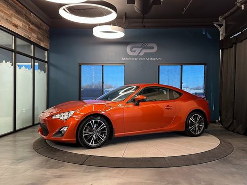 Used 2016 Scion FR-S image 7