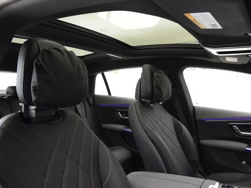 New 2026 Mercedes-Benz EQS 580 4MATIC Sedan image 18