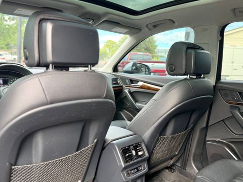 Used 2018 Audi Q5 2.0T Premium w/ Convenience Package AWD/4WD image 15