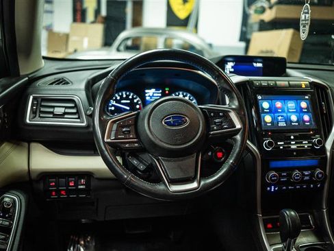 Used 2019 Subaru Ascent Touring AWD/4WD image 18