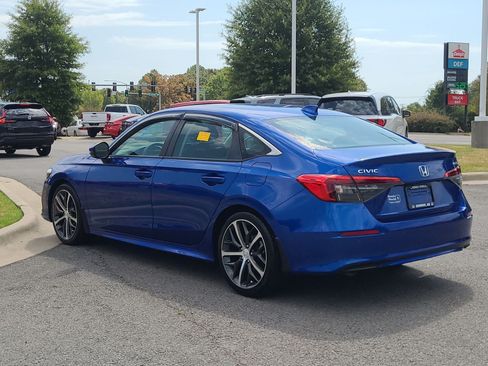 Certified 2023 Honda Civic Touring image 5