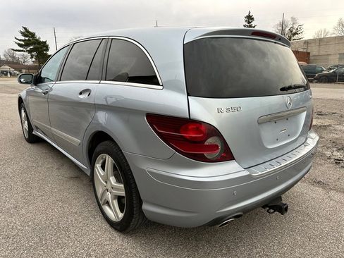 Used 2010 Mercedes-Benz R 350 4MATIC image 4