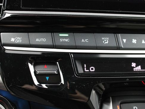 New 2026 Honda Odyssey Touring image 48