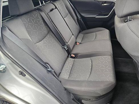 Used 2021 Toyota RAV4 XLE w/ Convenience Package AWD/4WD image 19