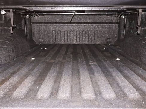 Certified 2025 Ford F350 Platinum w/ FX4 Off-Road Package image 46