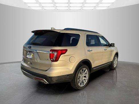 Used 2017 Ford Explorer Limited w/ Equipment Group 301A image 8