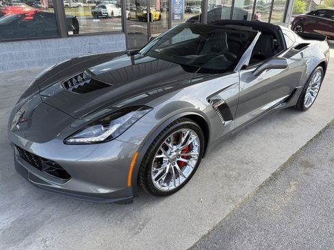 Used 2016 Chevrolet Corvette Z06 Coupe w/ 3LZ w/ 3LZ Preferred Equipment Group RWD image 2
