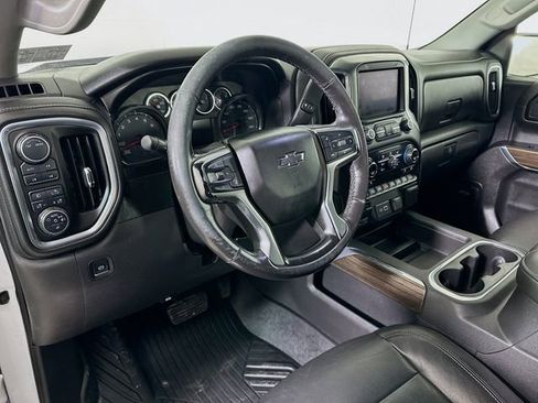 Used 2020 Chevrolet Silverado 1500 LT Trail Boss image 10