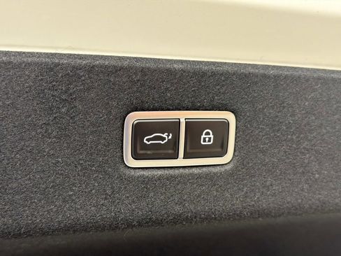 New 2025 Hyundai Ioniq 6 SE image 13