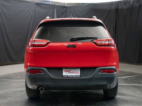Used 2018 Jeep Cherokee Limited w/ High Altitude Package image 11