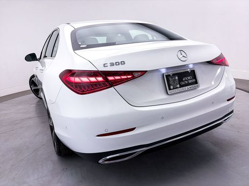 Used 2024 Mercedes-Benz C 300 Sedan image 5