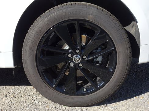 New 2025 Jaguar F-PACE R-Dynamic S image 29