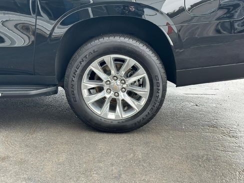 Certified 2025 Chevrolet Suburban Premier image 58