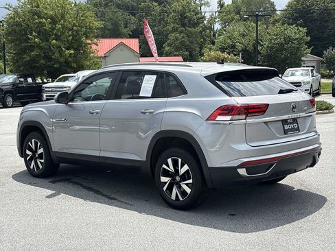 Used 2020 Volkswagen Atlas Cross Sport SE AWD/4WD image 8