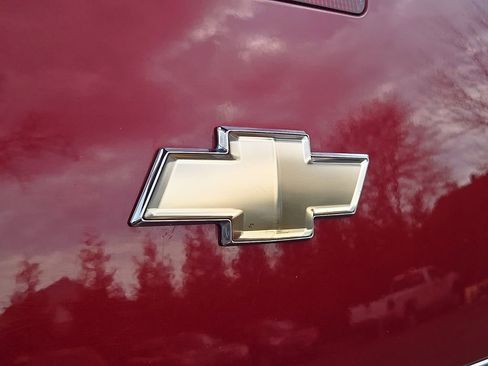 Used 2011 Chevrolet Impala LT FWD image 28