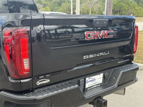 Used 2023 GMC Sierra 2500 Denali image 11