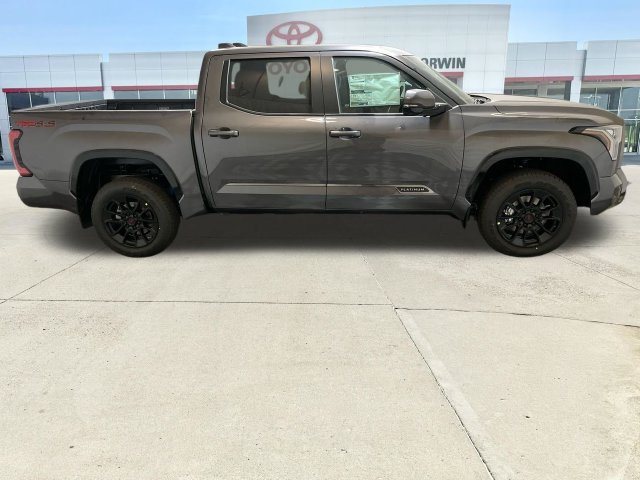 Used 2025 Toyota Tundra Platinum w/ TRD Off-Road Package AWD/4WD image 9