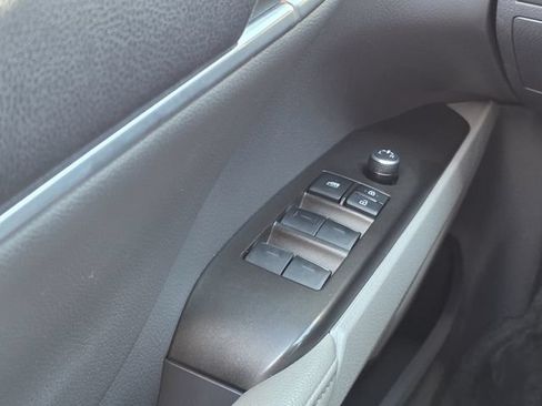Used 2024 Toyota Camry XLE FWD image 17