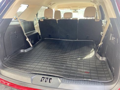 Used 2021 Ford Explorer XLT w/ Equipment Group 202A image 27