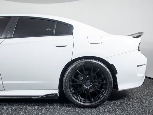 Used 2023 Dodge Charger Scat Pack w/ Plus Group RWD image 17