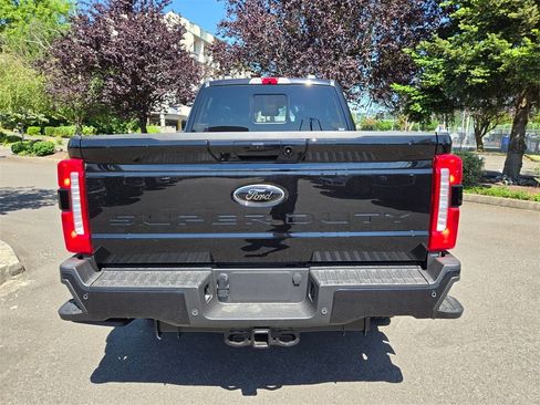 New 2025 Ford F350 Lariat w/ Lariat Ultimate Package image 6