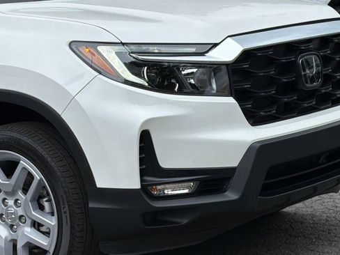Used 2024 Honda Passport EX-L image 5