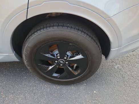 Used 2023 Land Rover Discovery Sport S R-Dynamic image 22